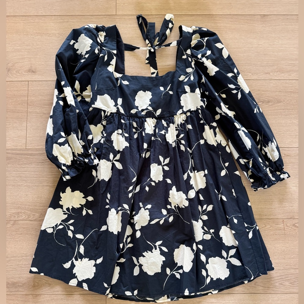 Floral Black and White Long Sleeve Mini Dress
